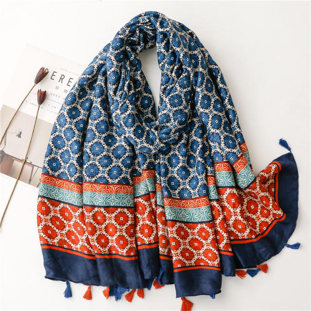 Winter design warm patterned scarf