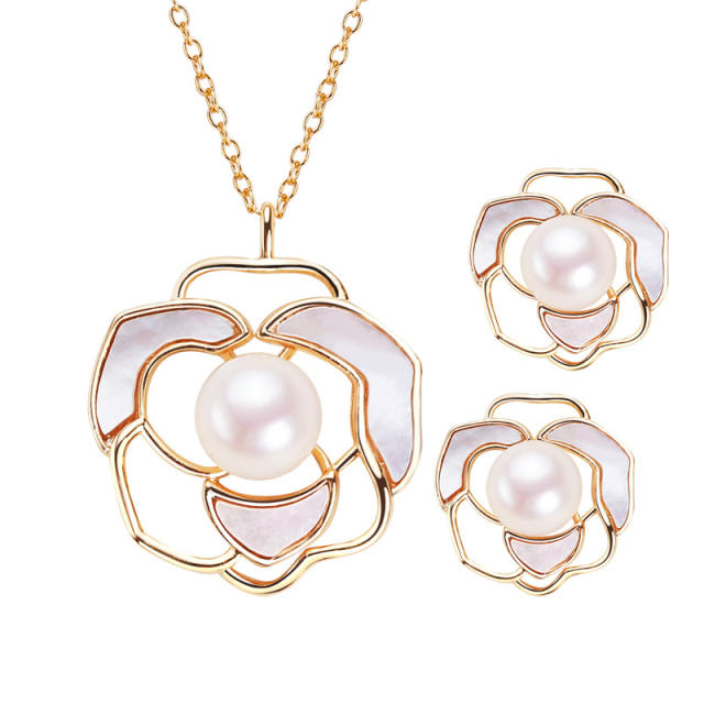 Elegant camellia pearl ear studs necklace