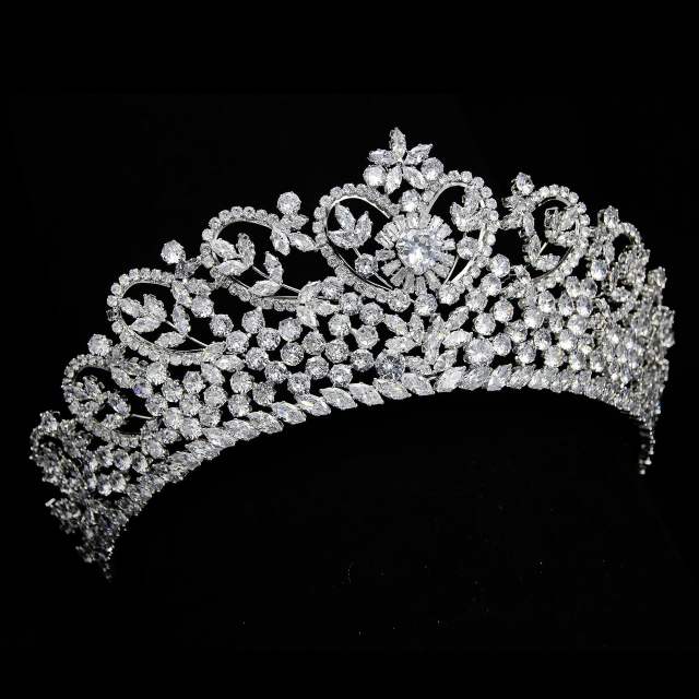 Luxury pave setting handmade diamond crown