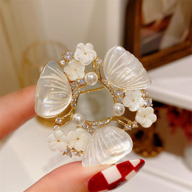 Elegant shell butterfly flower circle brooch