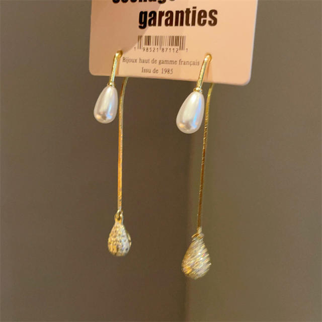Elegant water pearl long earrings