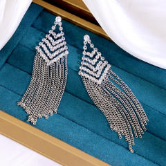 Elegant chain tassel diamond earrings