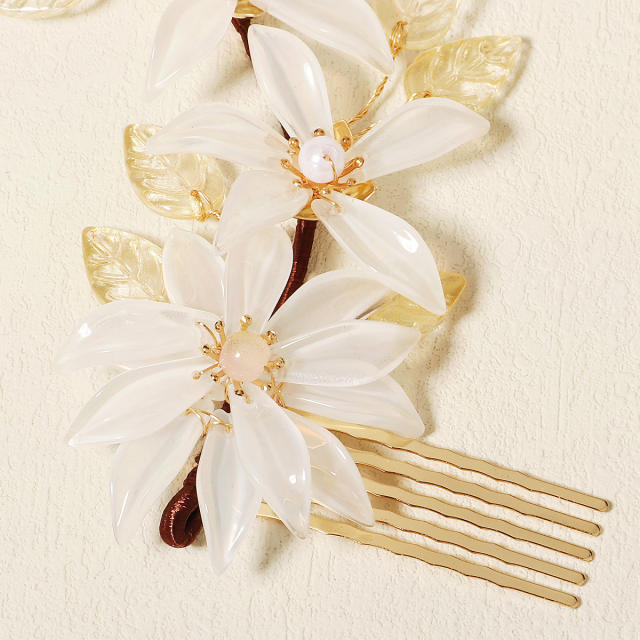 Chinse trend acrylic flower bridal hair combs