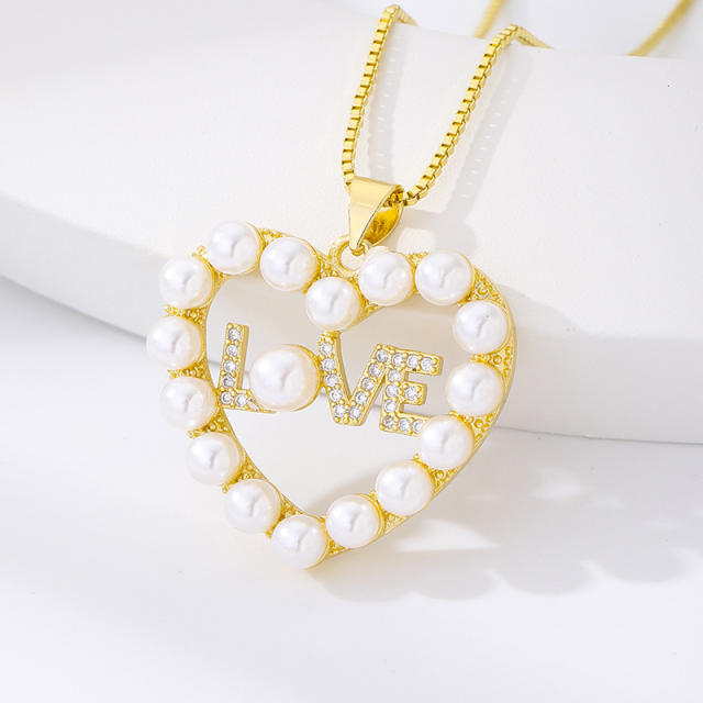Creative pearl beads heart pendant necklace