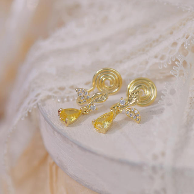 Eleagnt drop topaz diamond earrings