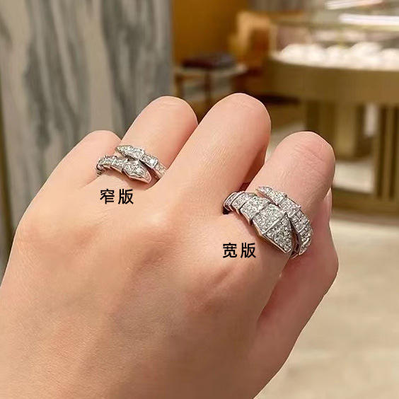 Classic diamond snake rings