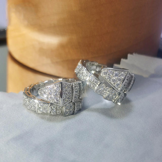 Classic diamond snake rings