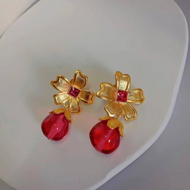 Vintage copper material flower pink earrings