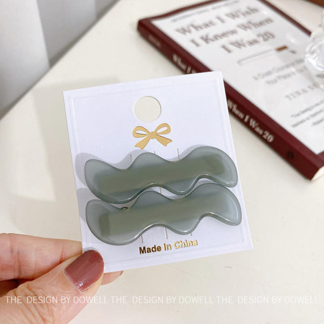 Korean fashion goods quality wave shape acrylic hair clips