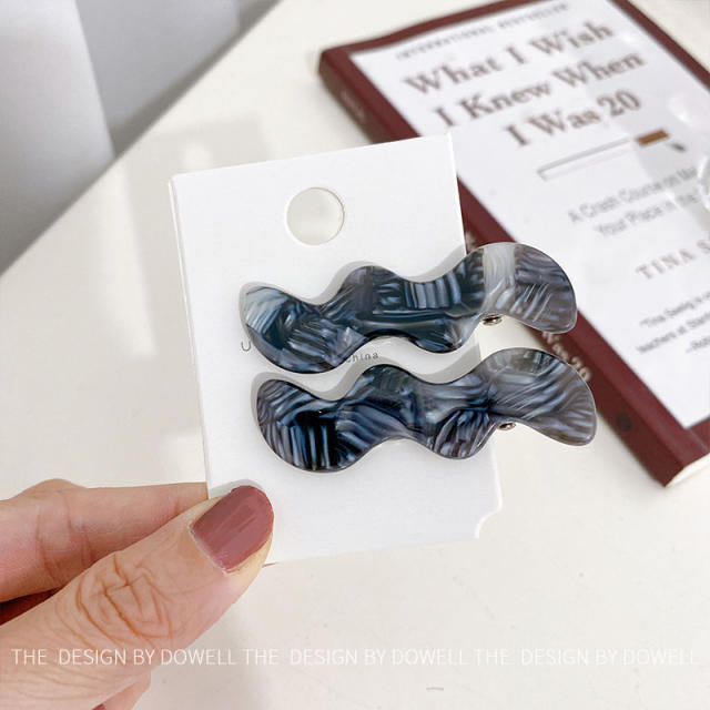 Korean fashion goods quality wave shape acrylic hair clips