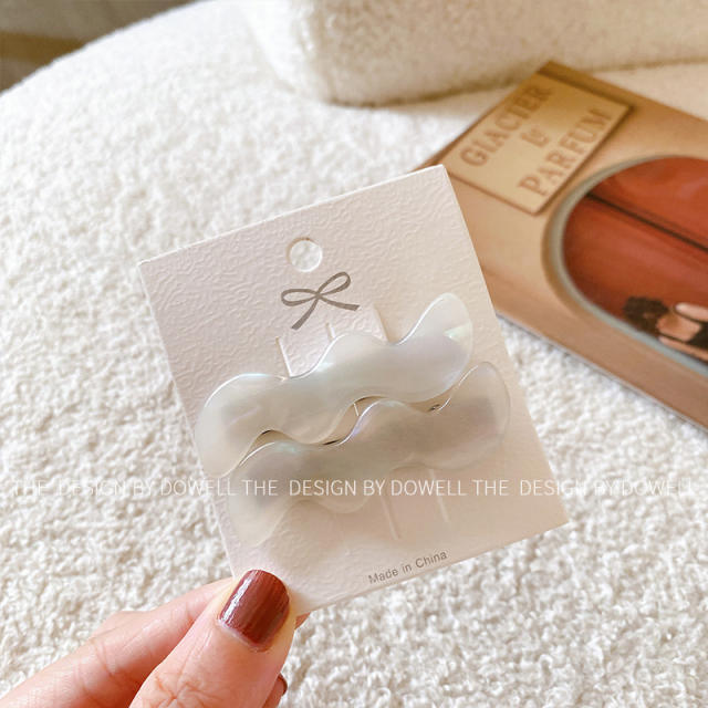 Korean fashion goods quality wave shape acrylic hair clips