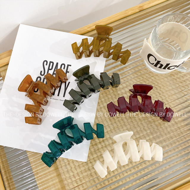 Large size Korean fashion acrylic hair claw clips