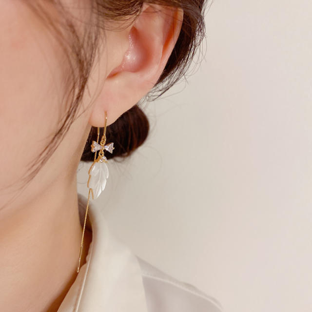 Elegant white shell leaf design threader earrings