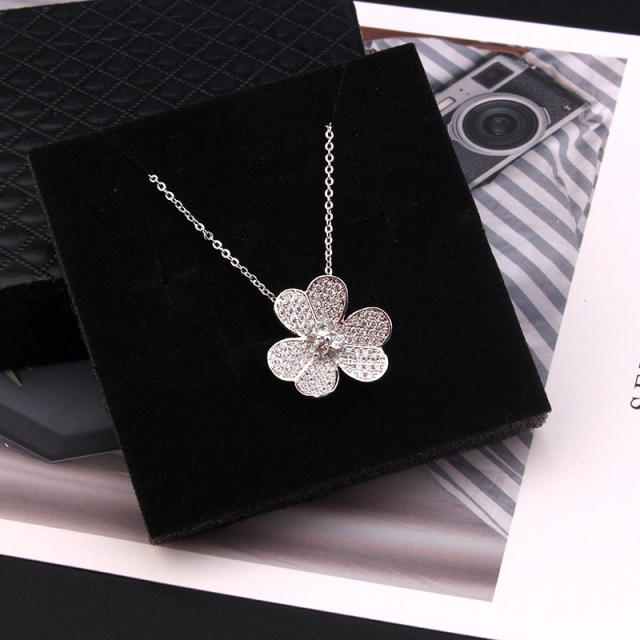 Korean fashion pave setting rhinestone flower real gold plated necklace