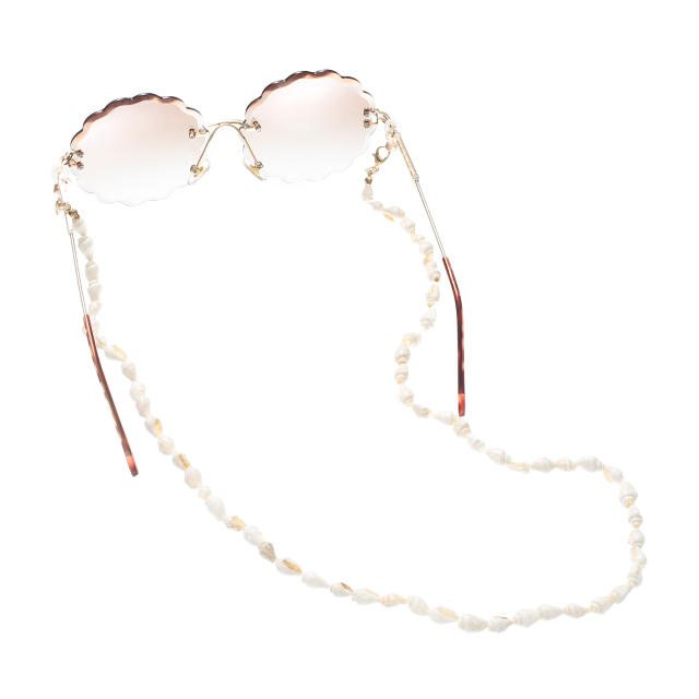 Boho white shell glass chain