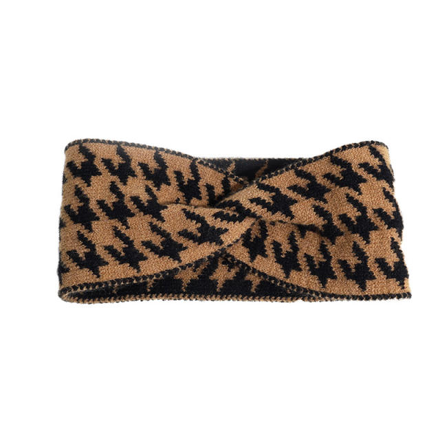 Classic houndstooth pattern turban headband