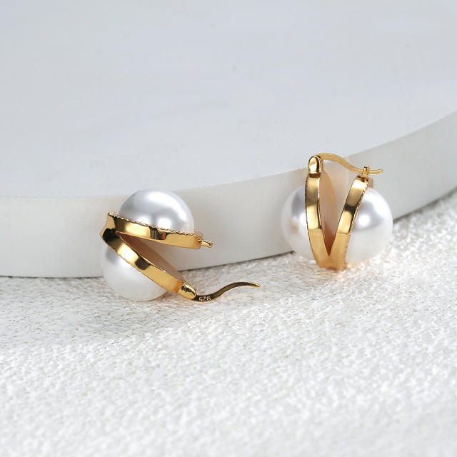 Elegant pearl gold plated copper huggie earrings