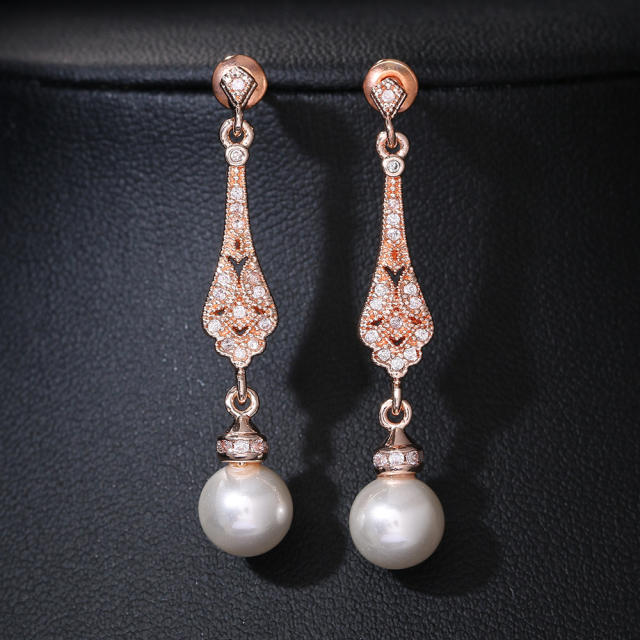 Elegant pearl drop gold plated copper earrings