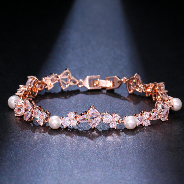 Luxury pearl cubic zircon gold plated copper bracelet