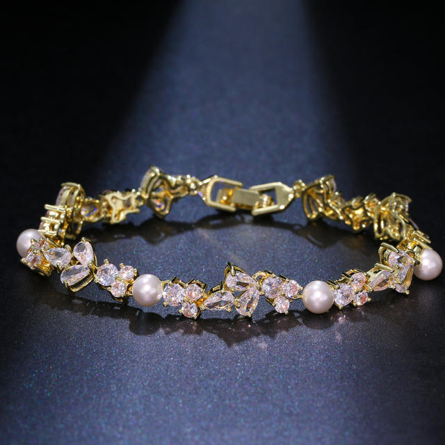 Luxury pearl cubic zircon gold plated copper bracelet