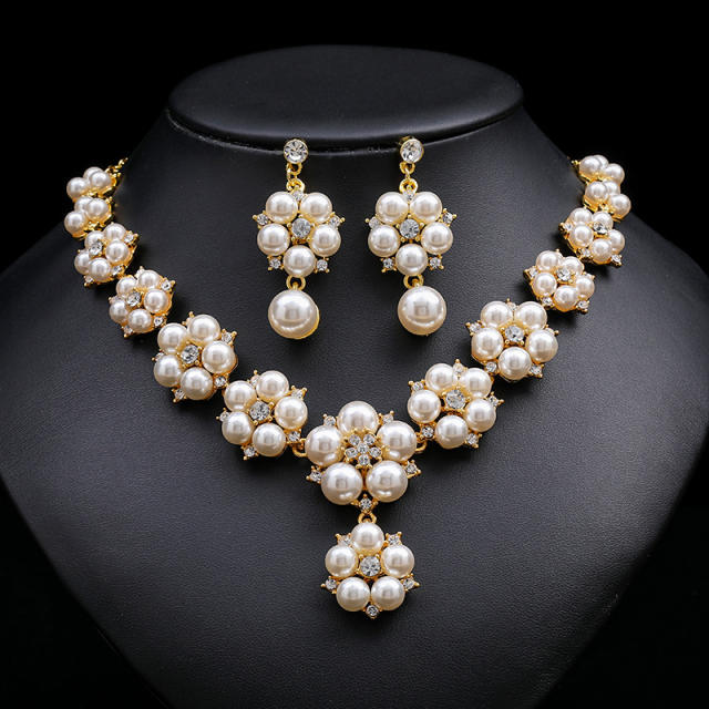 Luxury imitation pearl alloy jewelry set