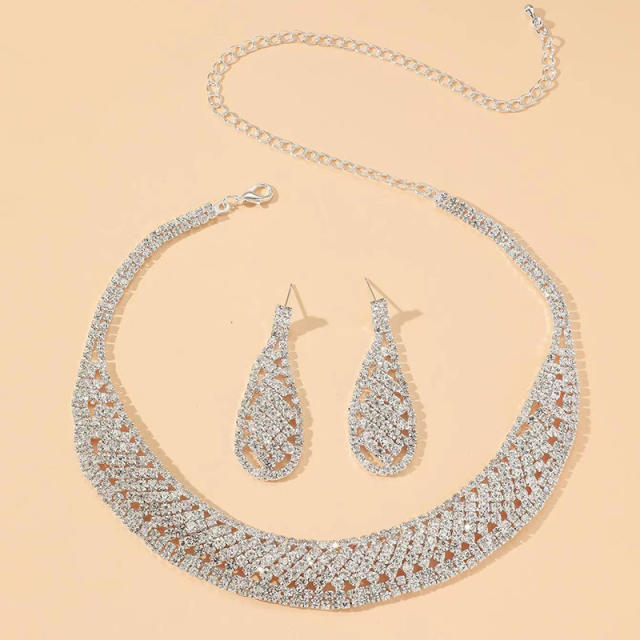 Luxury pave setting rhinestone diamond necklace set