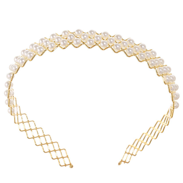 Elegant pearl headband