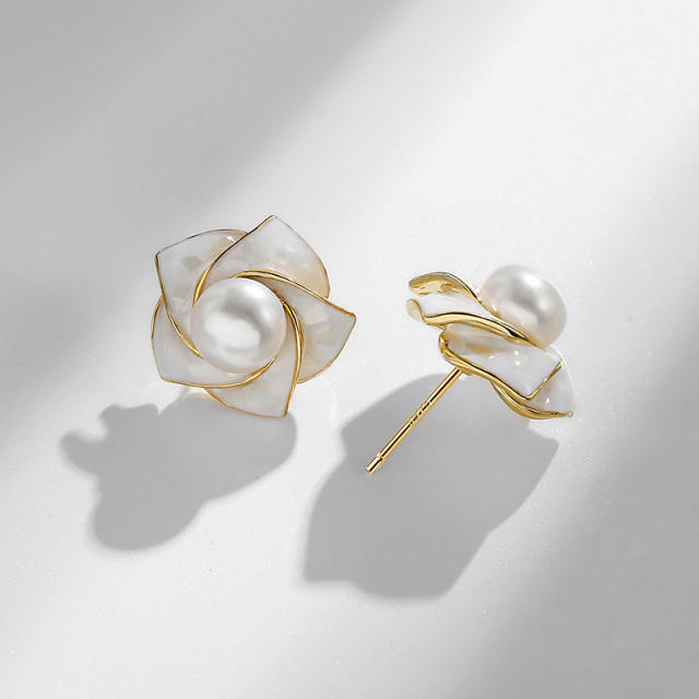 925 needle elegant flower water pearl studs earrings