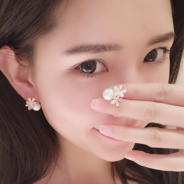 Sweet flower color beads clip on earrings