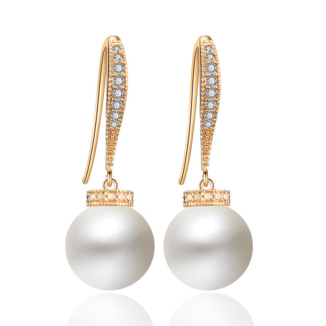 Korean fashion elegant pearl earrings