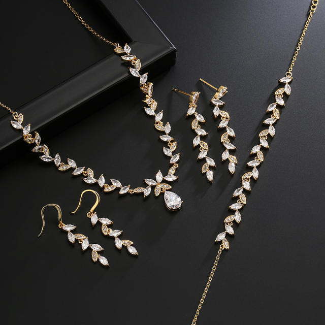 Elegant cubic zircon copper diamond necklace set