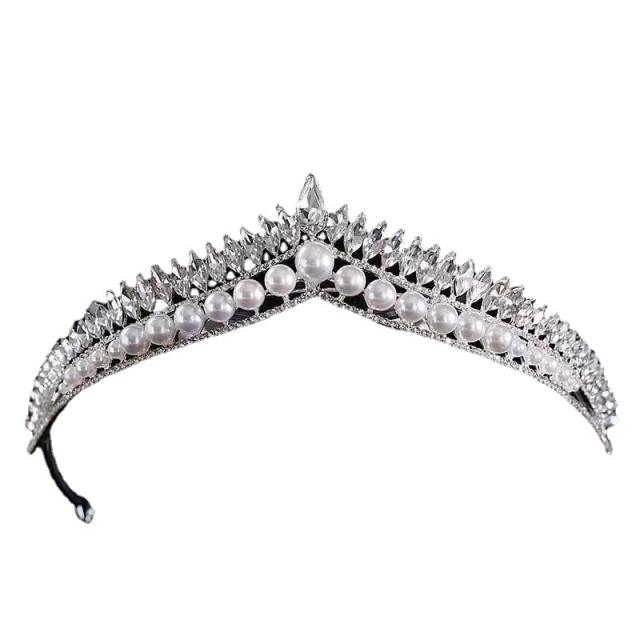 Elegant pearl rhinestone wedding crown