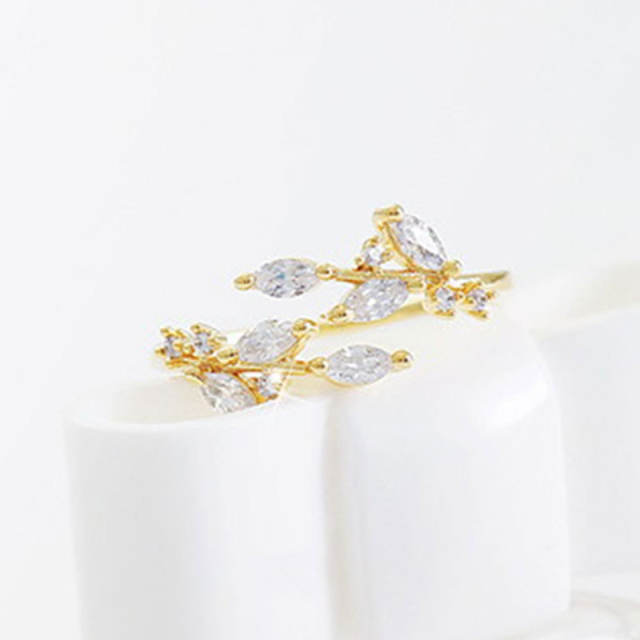 Elegant cubic zircon leaf design copper rings