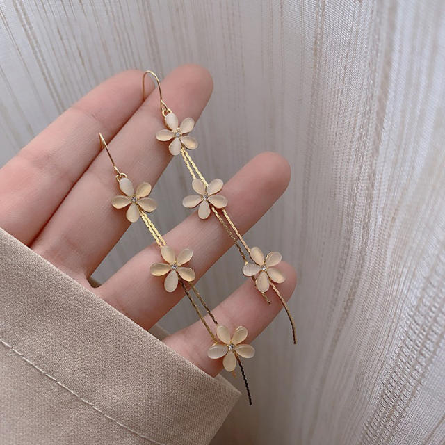 Elegant butterfly tassel earrings