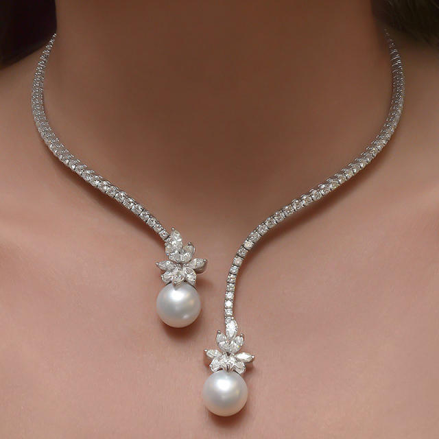 Elegant pearl diamond choker necklace