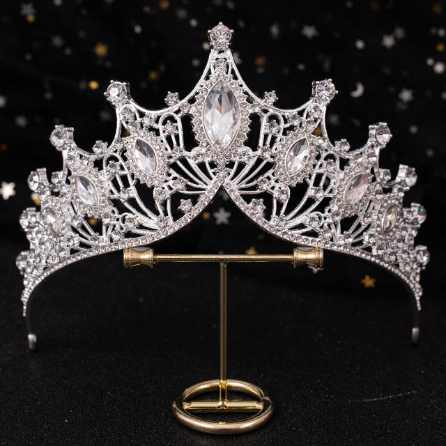 Delicate color glass crystal alloy crown