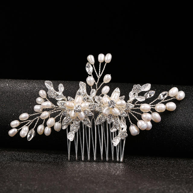 Handmade pearl rhinestone flower wedding hair combs