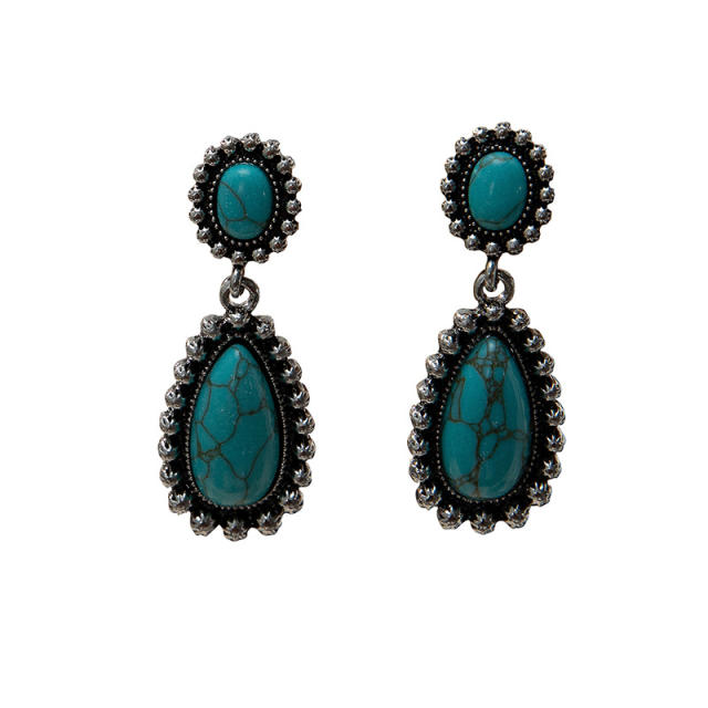 Vintage holiday Turquoise drop earrings