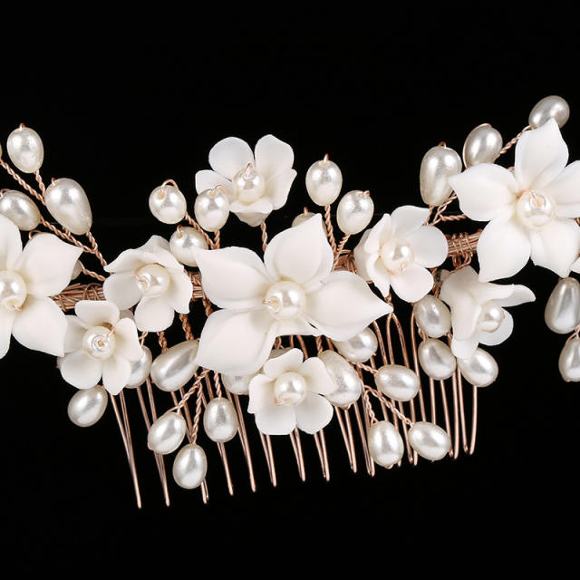 Delicate crystal beads ceramics flower wedding hair combs