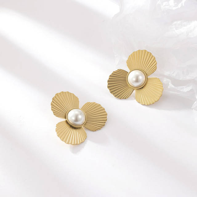 Elegant three petal flower pearl stainless steel earrings