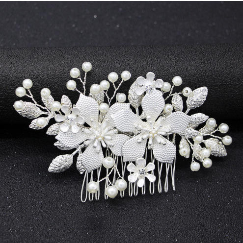 Handmade alloy flower pearl bead wedding hair combs