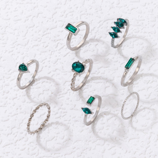 8pcs Green color rhinestone alloy stackable rings