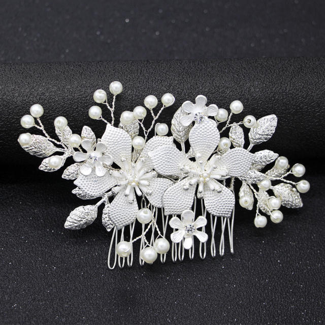 Handmade alloy flower pearl bead wedding hair combs