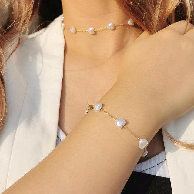 Korean fashion elegant heart pearl stainless steel bracelet