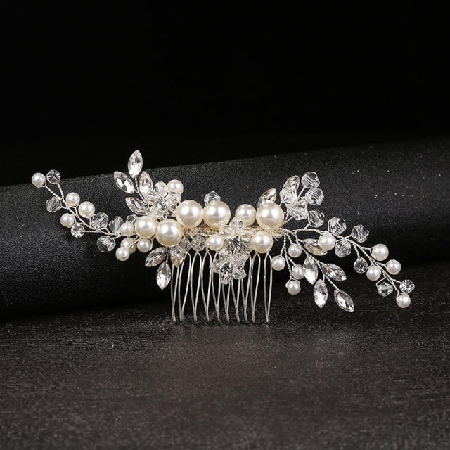 Elegant crystal beads flower wedding hair combs