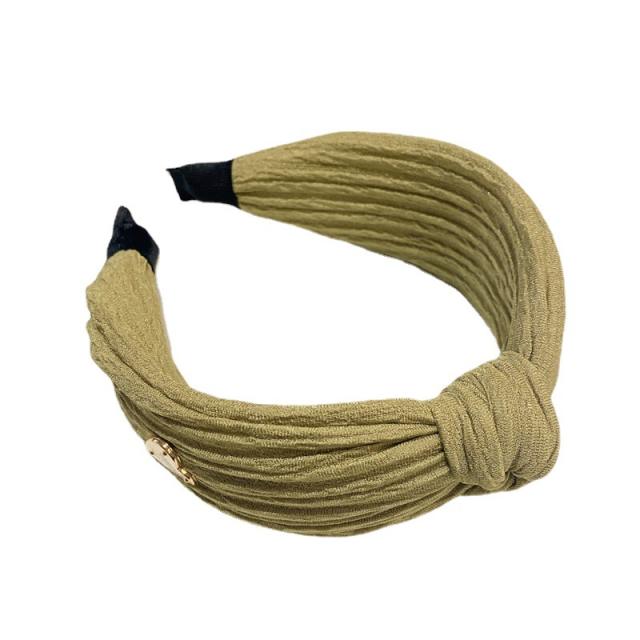 Easy match knotted headband