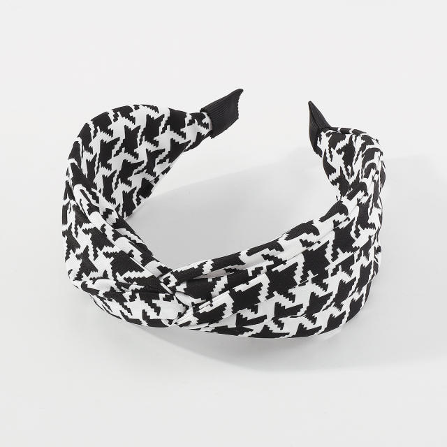 Creative plaid pattern twisted headband