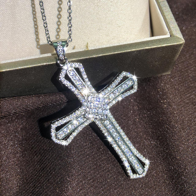 Luxury diamond cross necklace