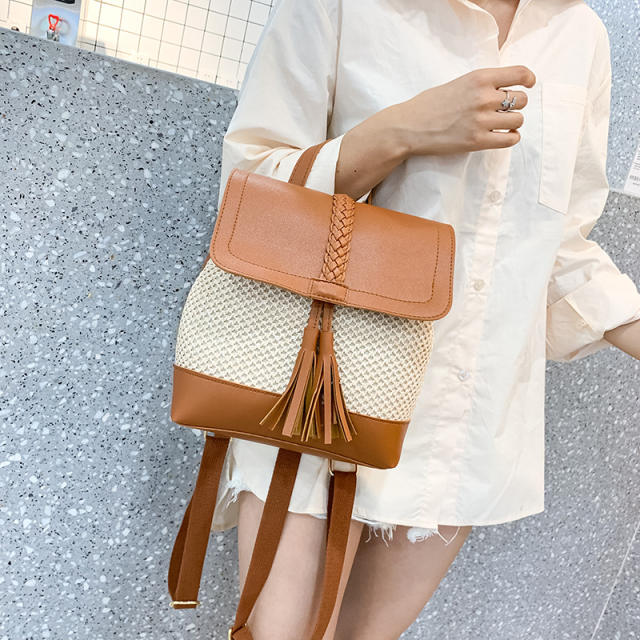 Popular natural tassel straw backpack