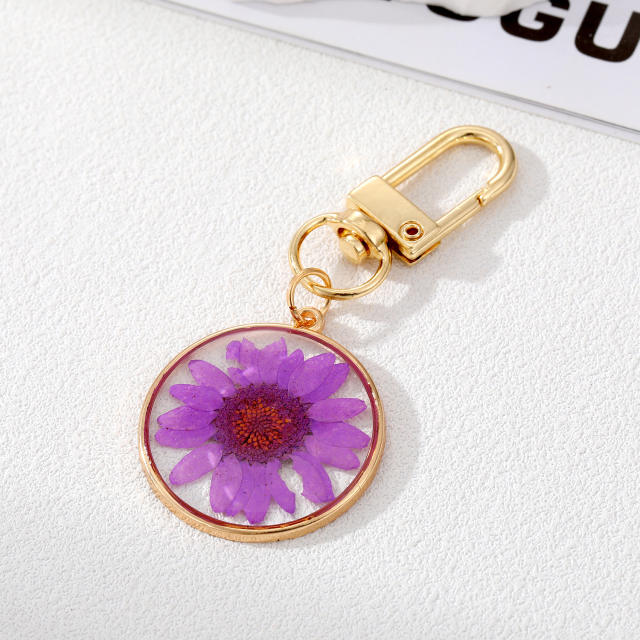 Spring dry flower resin keychain